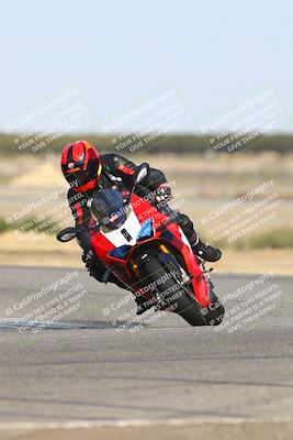 media/Oct-13-2025-Lets Ride (Mon) [[1a1cd08581]]/B Group/1020am (Sweeper)/